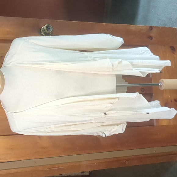 RUBY RD* cream colored long tab sleeve asymmetrical hem cinch waist jacket - Picture 3 of 11